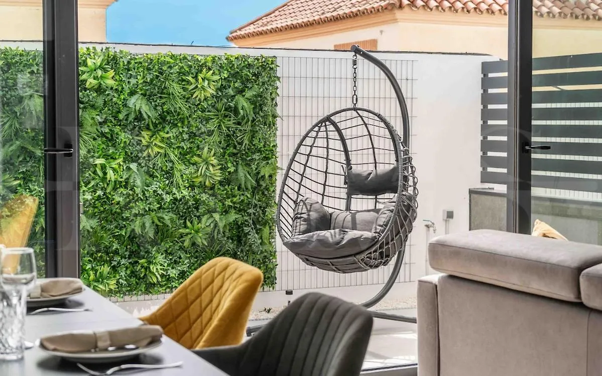 Seaview House With Rooftop Pool, Game Room, Parking Rems Torremolinos 0*,  Spain