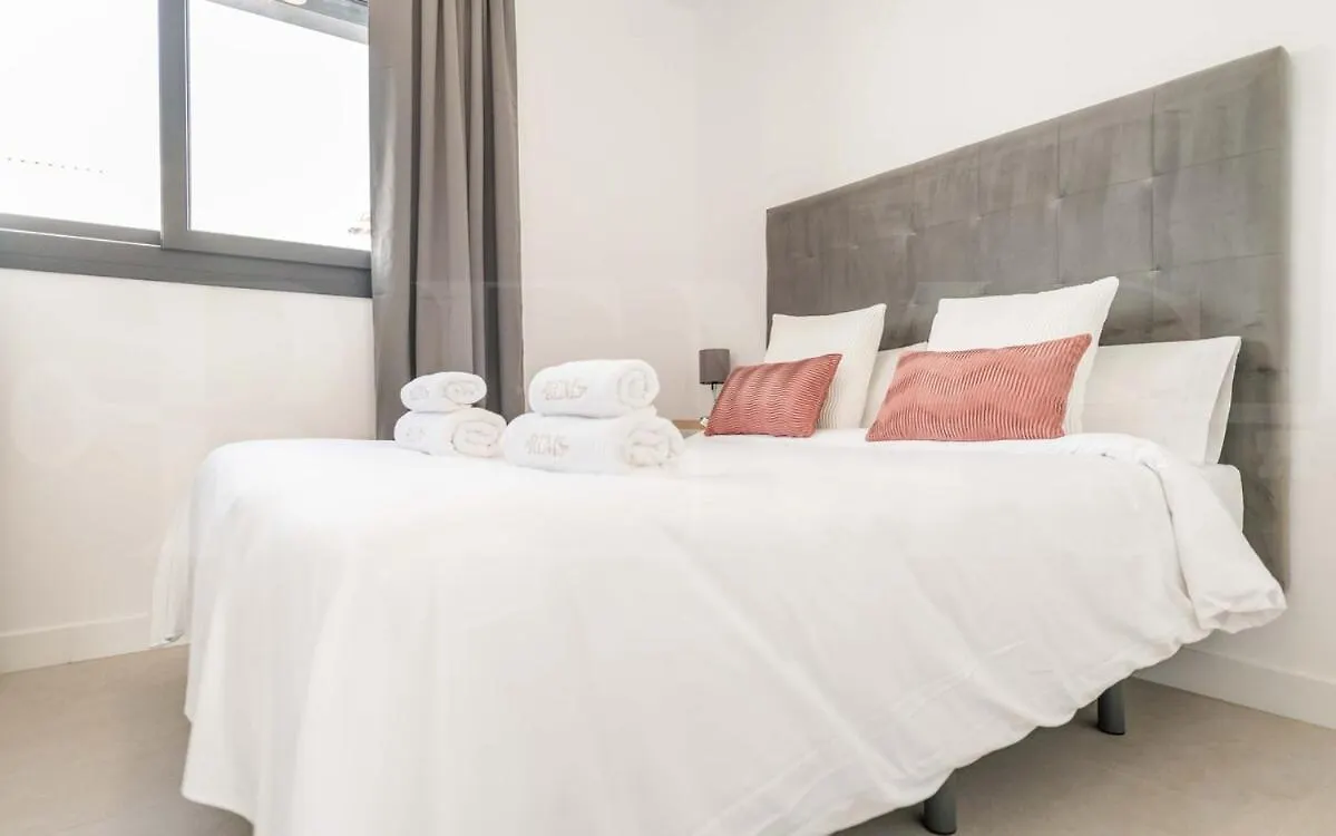 Seaview House With Rooftop Pool, Game Room, Parking Rems Torremolinos 0*,