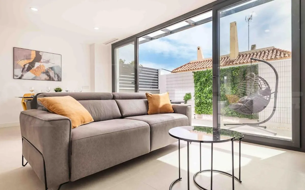 Seaview House With Rooftop Pool, Game Room, Parking Rems Torremolinos